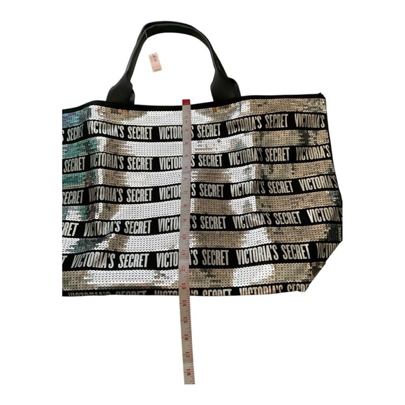 Victoria’s Secret Sequin Tote NWT - Picture 6 of 10